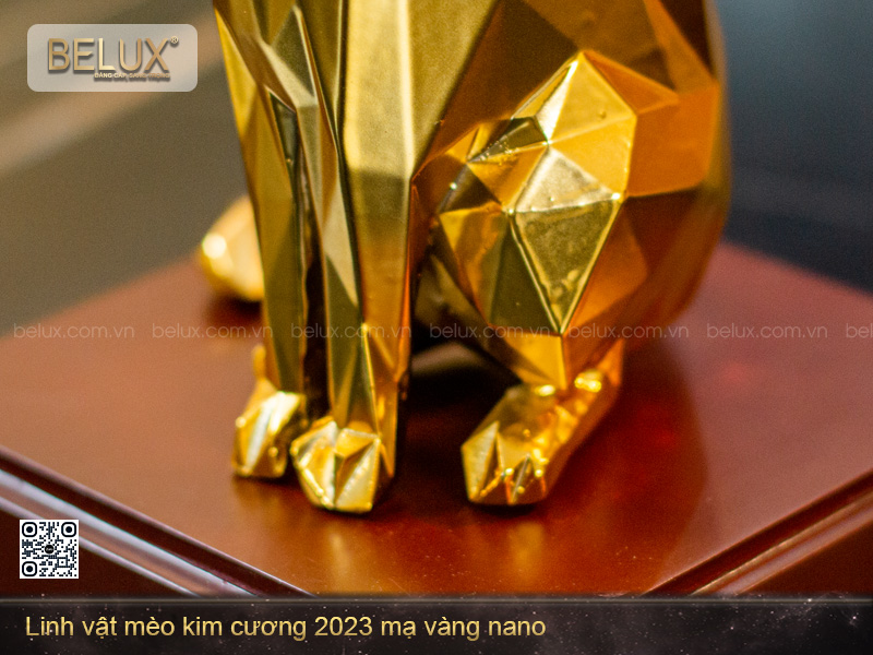Tượng Mèo Kim Cương mạ vàng nano