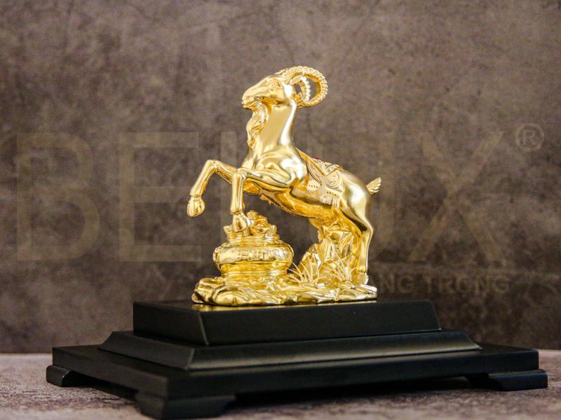 Tượng Dê Phong Thủy Dát Vàng 24K