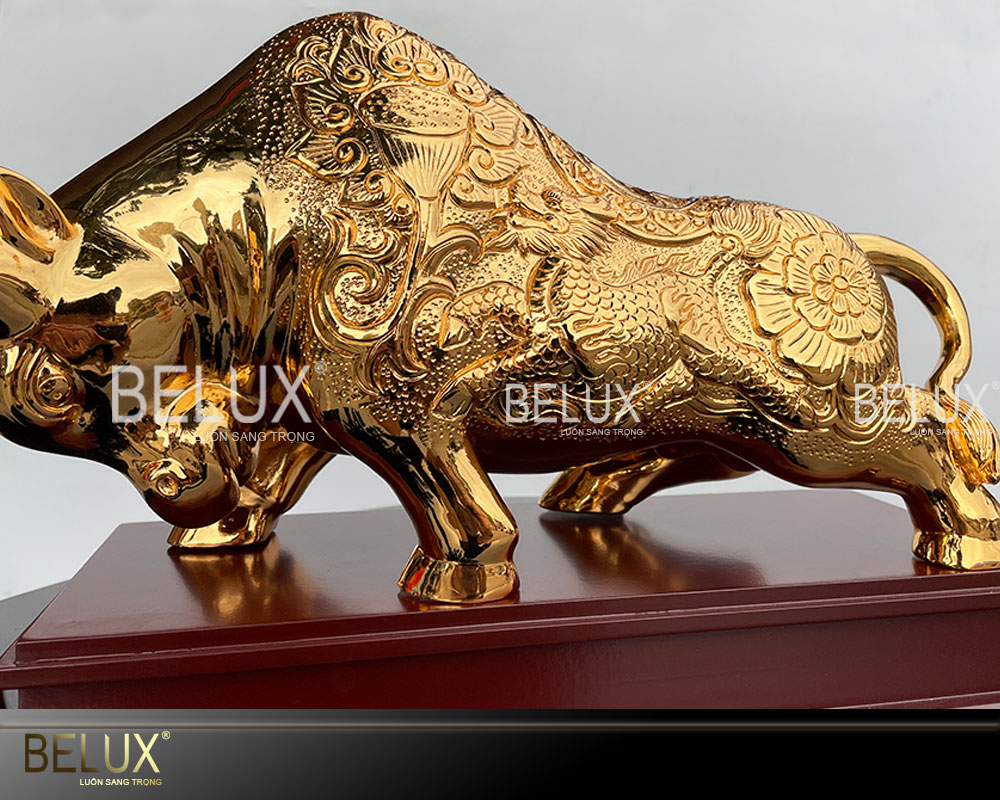 Tượng Bò Tài Chính Mạ Vàng 24k