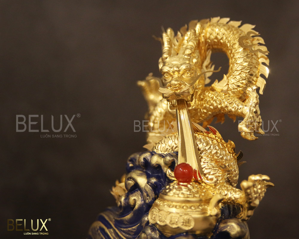 Tượng rồng nhả ngọc dát vàng 24k