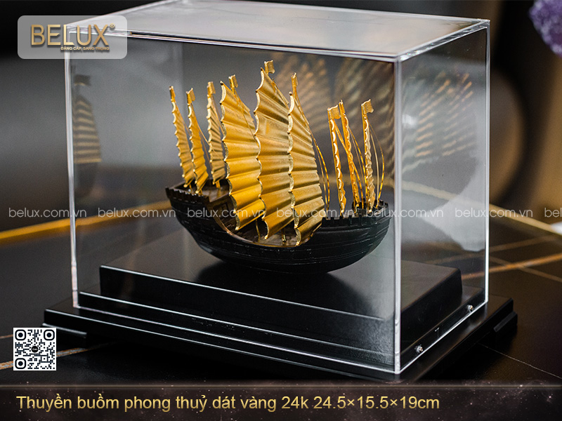 Thuyền Buồm Phong Thuỷ Dát Vàng 24k 24.5×15.5×19cm