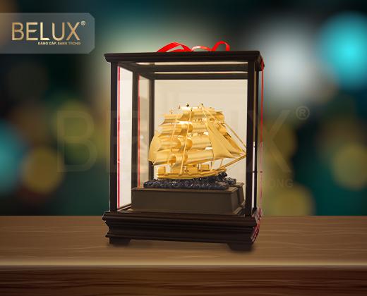Mô Hình Thuyền Buồm Dát Vàng 24k-Mẫu 01