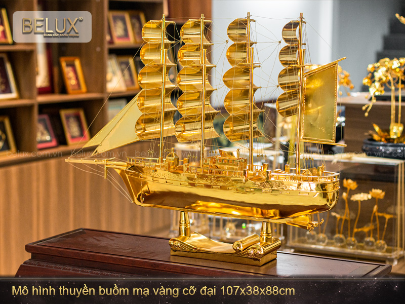 Mô hình thuyền buồm mạ vàng 24k cỡ đại
