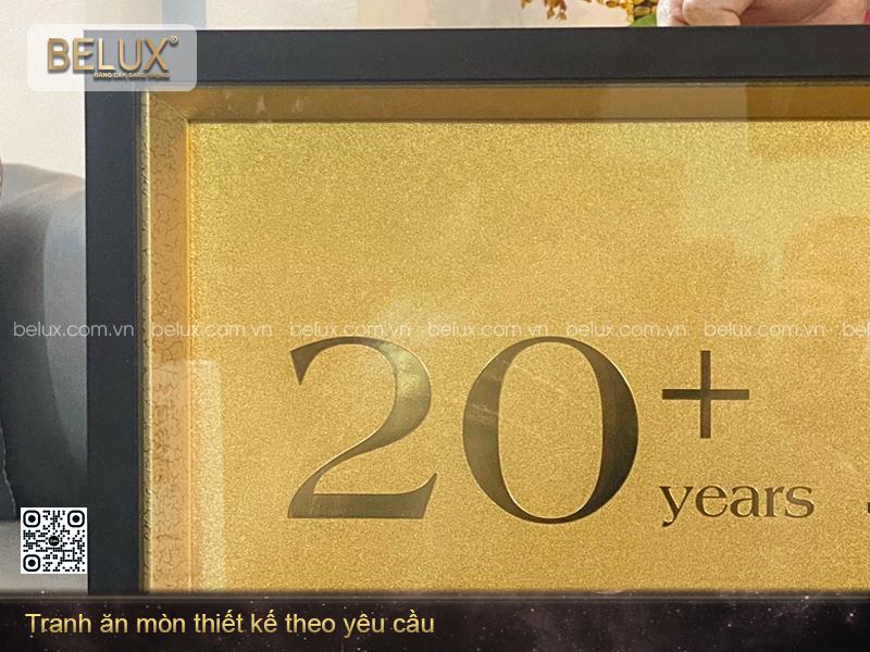 Tranh kỷ kiệm 20 năm mạ vàng 24k thiết kế theo yêu cầu