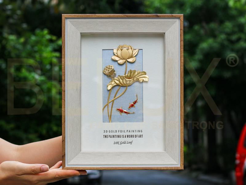 Tranh Cá Koi Hoa Sen dát vàng 24k
