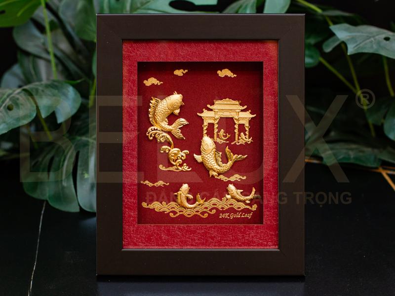 Tranh Cá Chép Vượt Vũ Môn Dát Vàng 24k