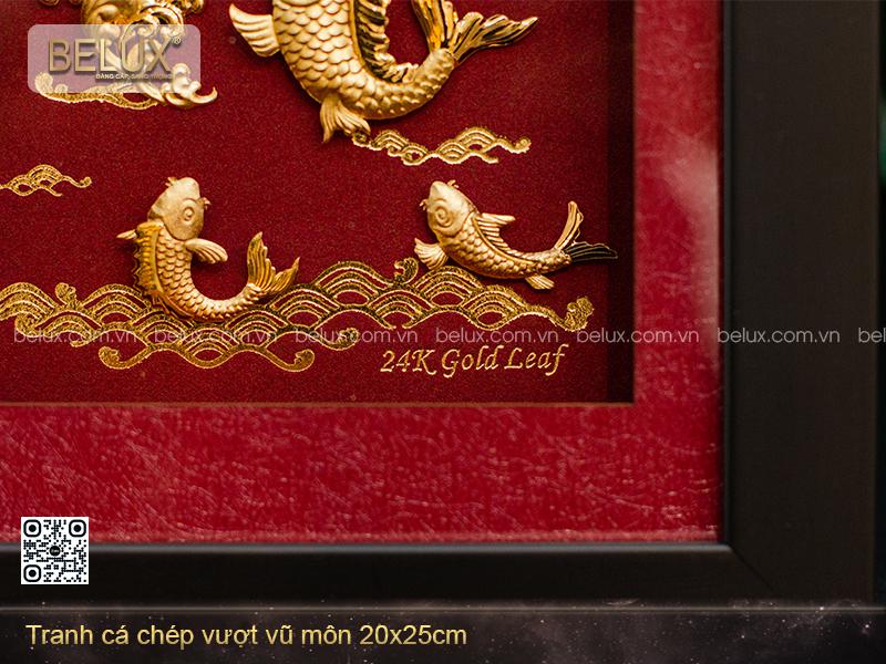 Tranh Cá Chép Vượt Vũ Môn Dát Vàng 24k