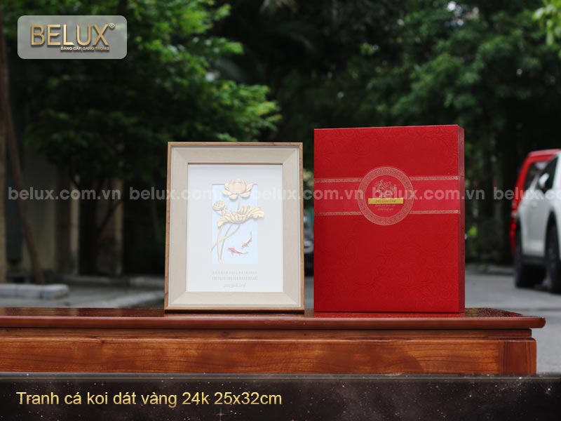 Tranh Cá Koi Hoa Sen dát vàng 24k
