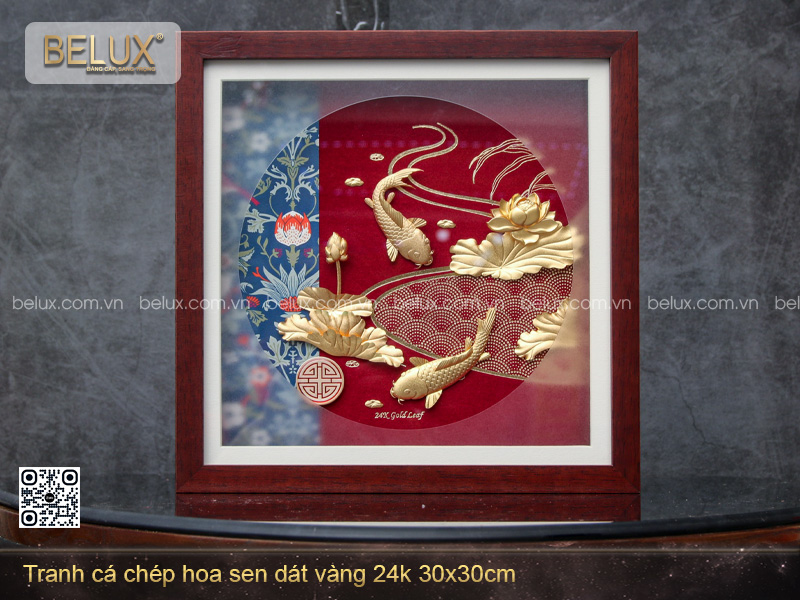 Tranh cá chép hoa sen dát vàng 24k KT 30x30cm