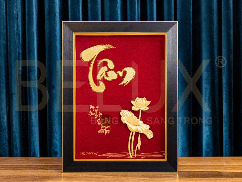 Tranh Chữ Tâm Dát Vàng 24k 39x30cm