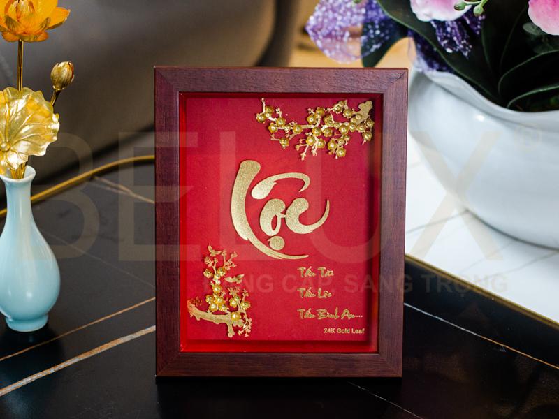 Tranh Chữ Lộc Nền Đỏ Dát Vàng 24k 25x20cm