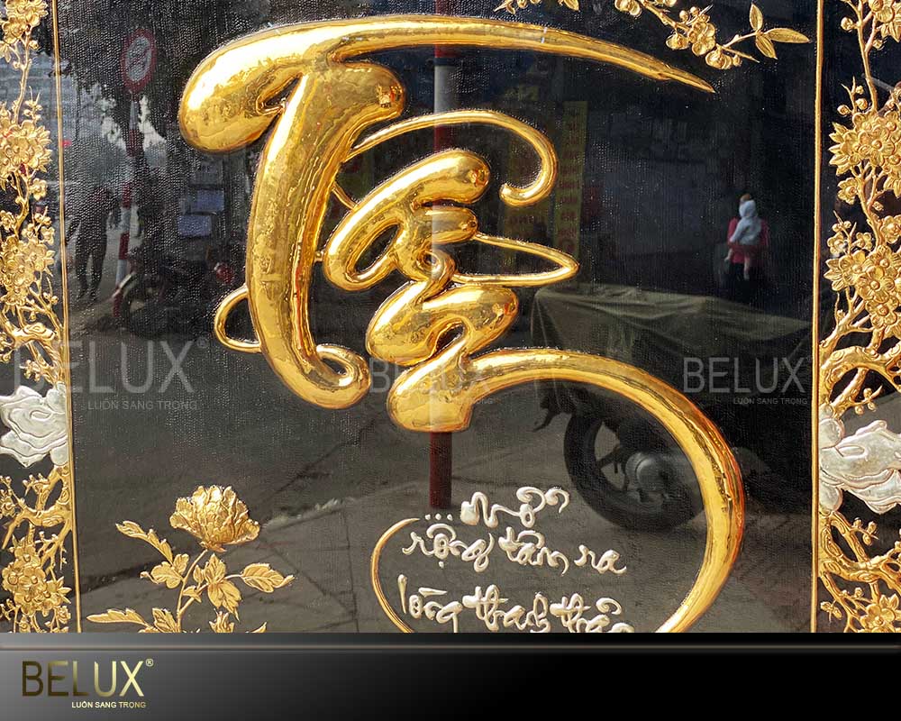 Tranh đồng chữ tâm mạ vàng bạc