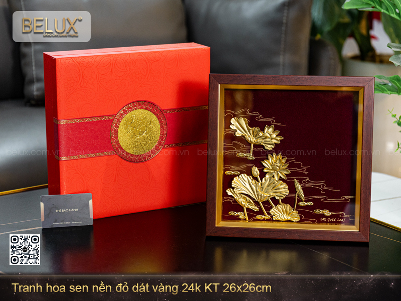 Tranh Hoa Sen Nền Đỏ Dát Vàng 24k KT 26x26cm