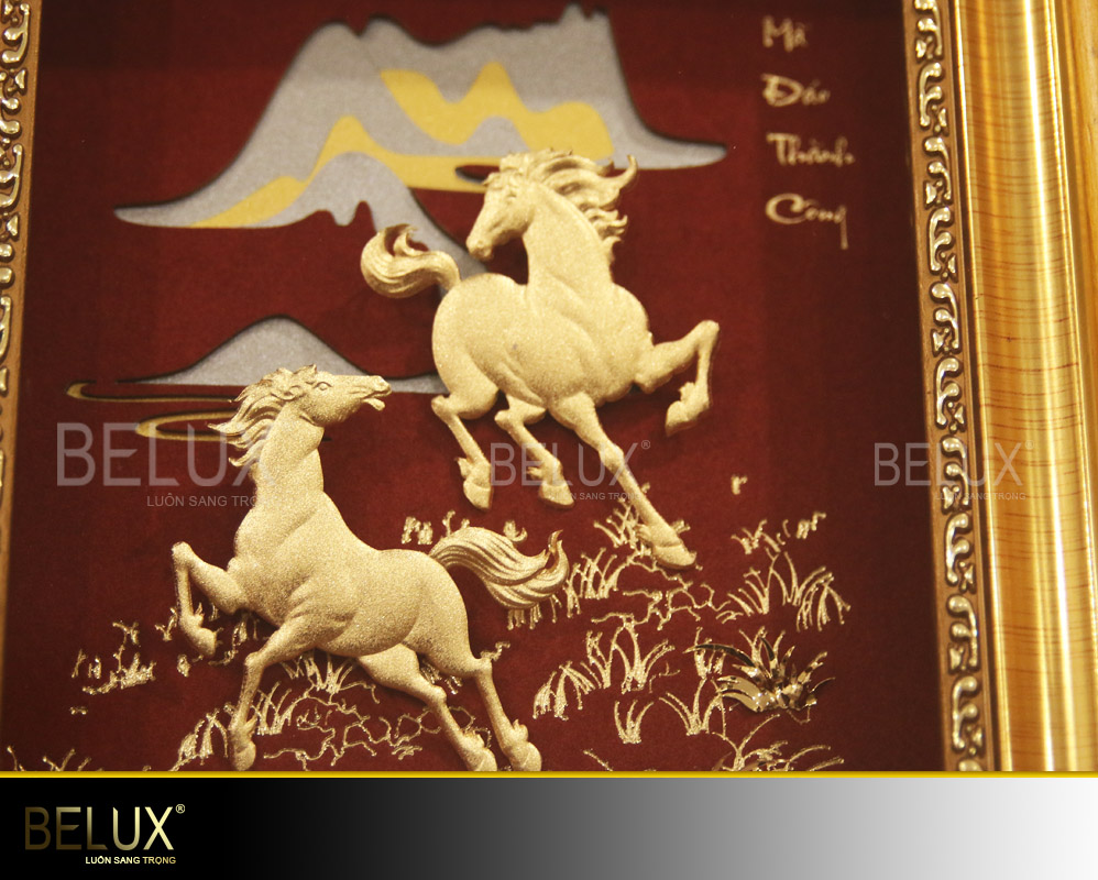 Tranh quà tặng mã đáo thành công dát vàng 24k mẫu 5