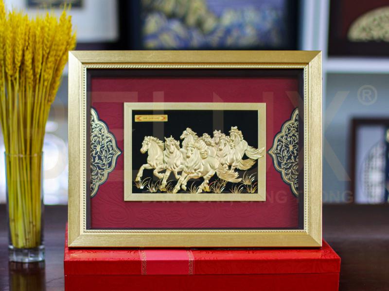 Tranh Bát Mã Dát Vàng 24k 34x27cm