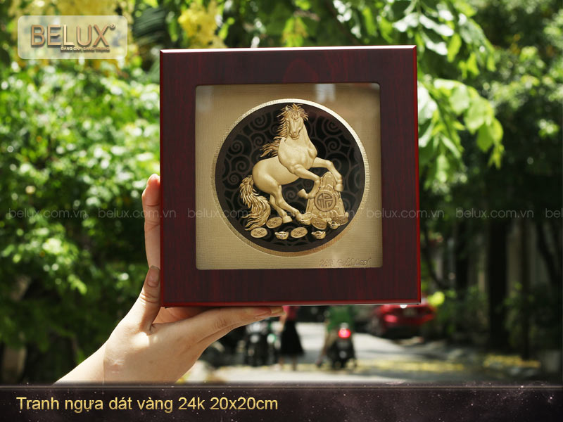 Tranh mã đáo thành công dát vàng 24k 20x20cm