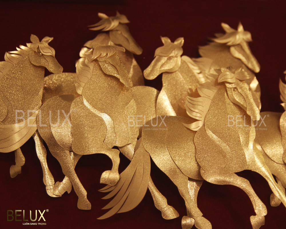 Tranh quà tặng mã đáo thành công dát vàng 24k mẫu 2