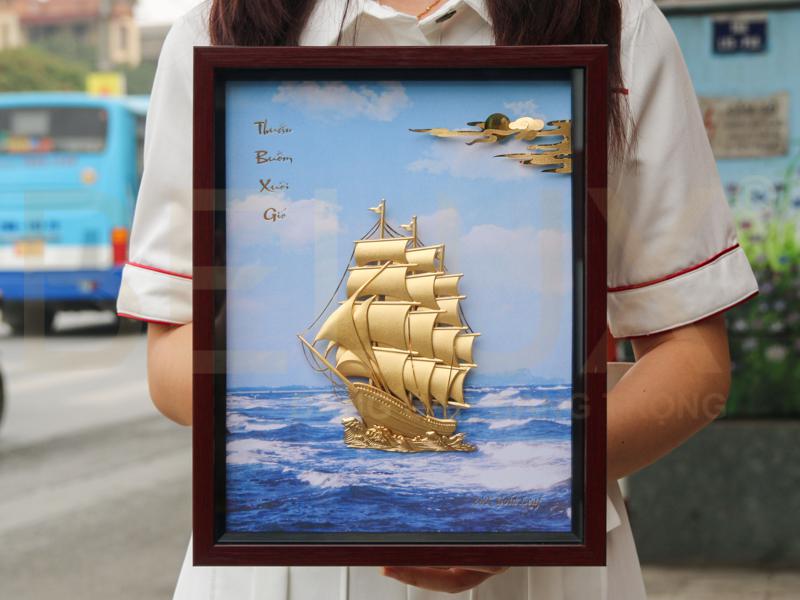 Tranh Thuận Buồm Xuôi Gió Vẽ Màu Dát Vàng 24k