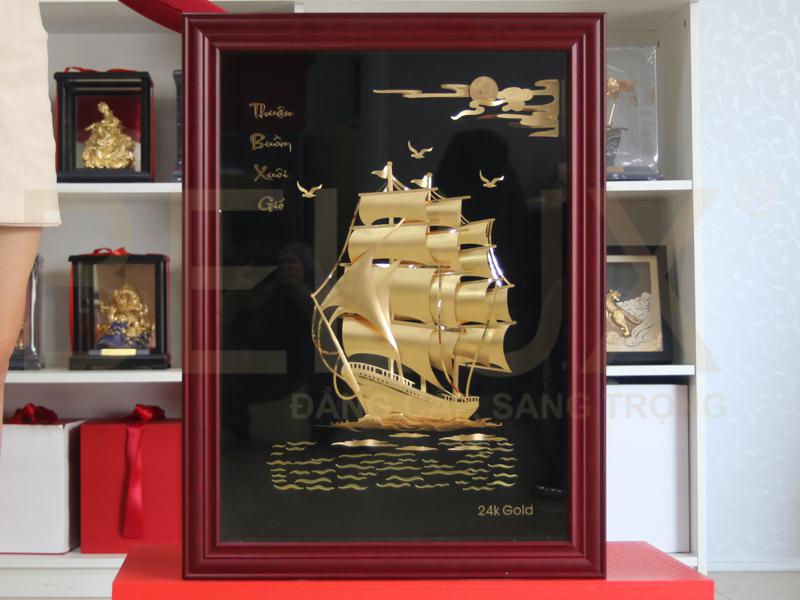 Tranh thuyền buồm dát vàng 24k 80x60cm