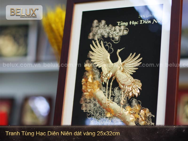 Tranh Tùng Hạc diên niên dát vàng 24k 32x25cm