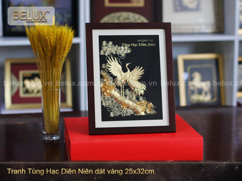 Tranh Tùng Hạc diên niên dát vàng 24k 32x25cm