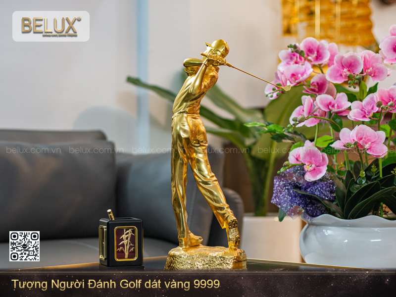 Tượng Người Đánh Golf Dát Vàng 9999