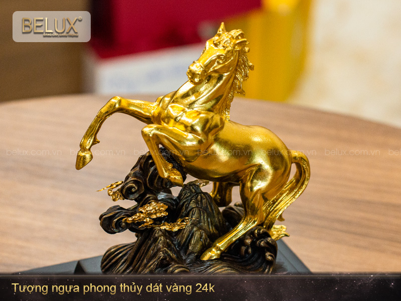 Tượng Ngựa phong thủy dát vàng 24k