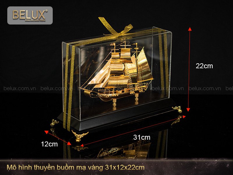 Mô hình thuyền buồm mạ vàng 24K – Mẫu 04