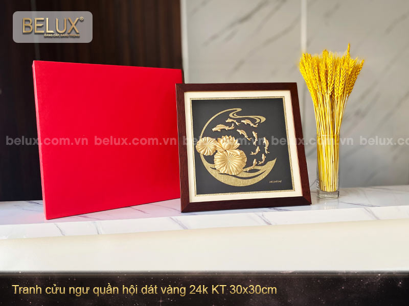 Tranh Cửu Ngư quần hội dát vàng 24k