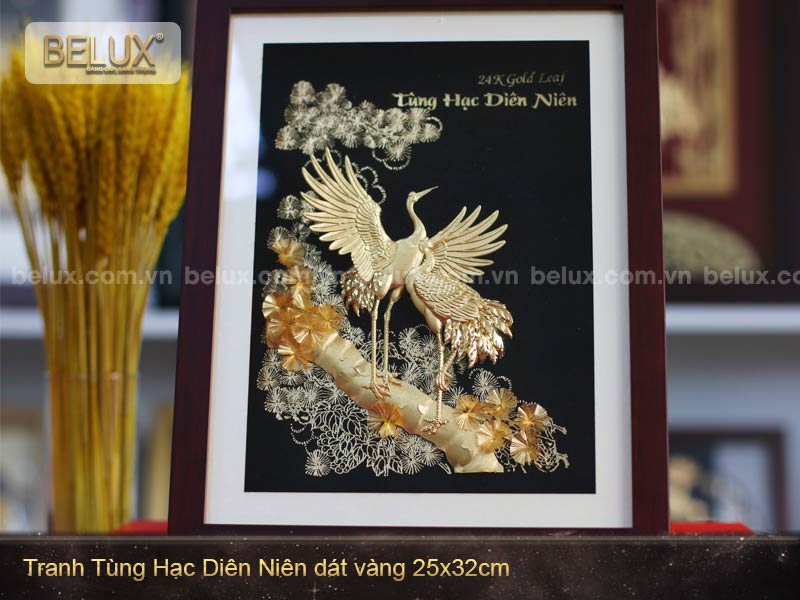 Tranh Tùng Hạc diên niên dát vàng 24k 32x25cm